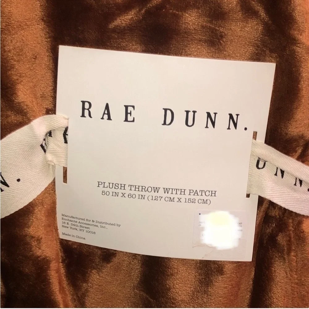 Hard to find Rae Dunn Happy Halloween Plush Throw Blanket with Patch 50x60”